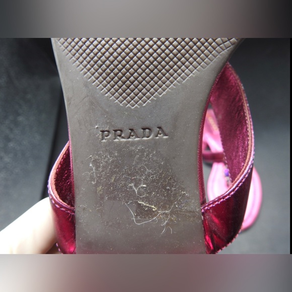 PRADA WOMEN'S PINK JEWELED THONG LEATHER FLAT SANDALS - Picture 6 of 10
